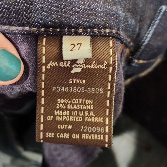 Dark wash 7 for all mankind Dojo crops size 27! - Picture 2 of 11